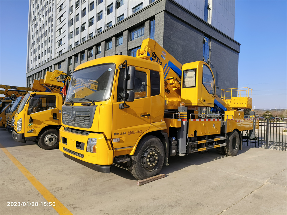 東風天錦32米高空作業(yè)車圖片配置參數(shù)